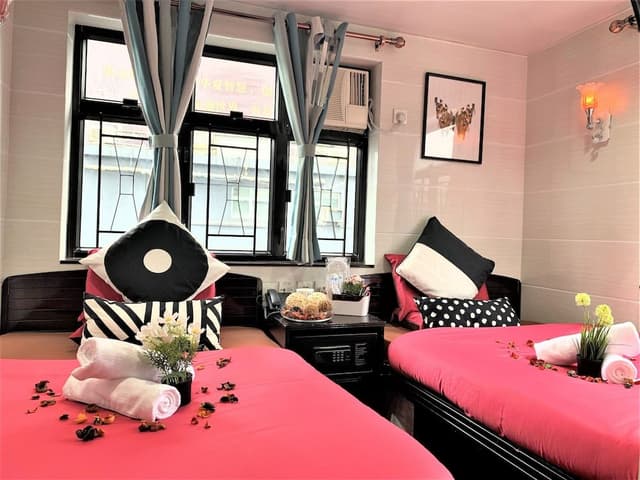Deluxe Family Room
