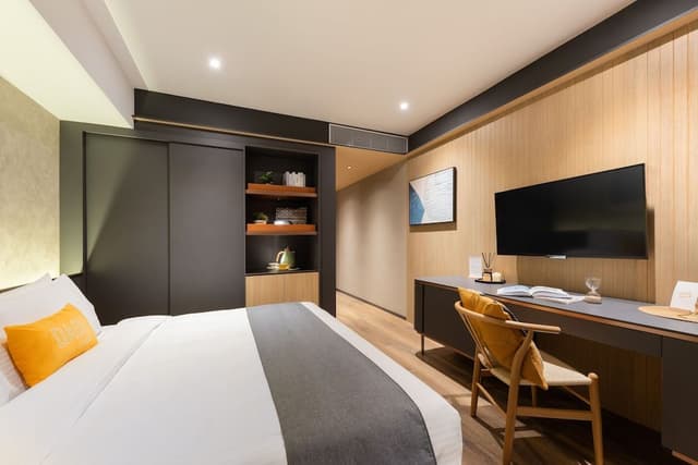Premier King Room