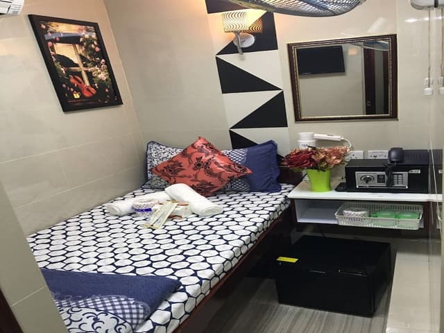 Standard Single Room, No Windows