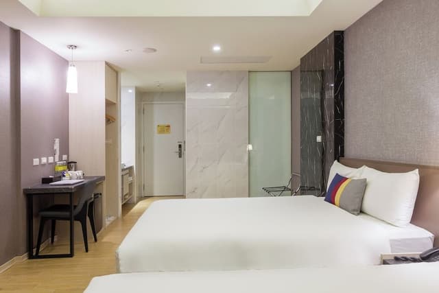 Classic Quadruple Room