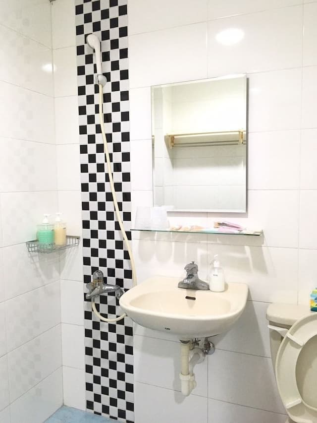 Basic Double Room, 1 Double Bed (201)