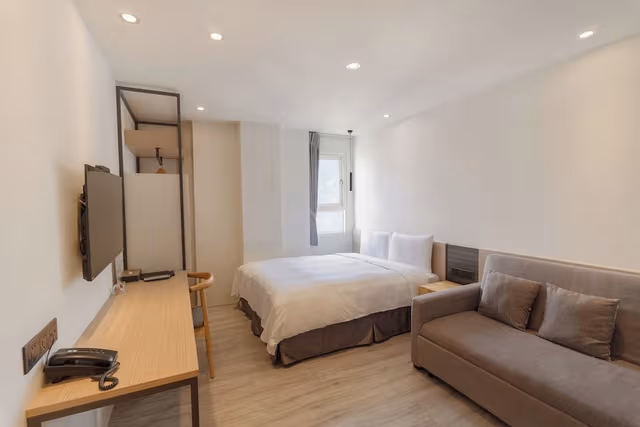Deluxe Double Room, Non Smoking, City View
