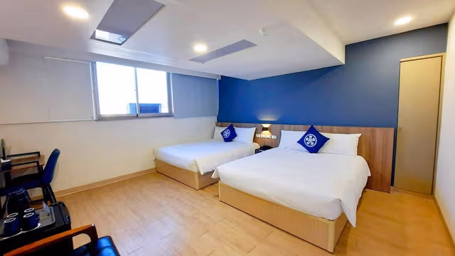 Standard Quadruple Room