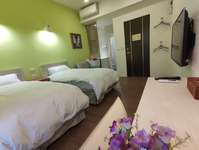 City Twin Room