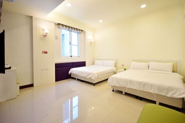 Quadruple Room (302)
