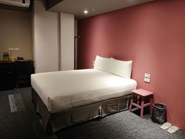 Standard Double Room, No Windows