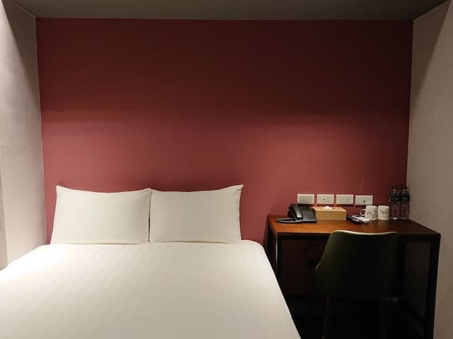 Deluxe Room, Bathtub, City View