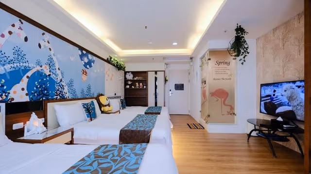 Family Room, City View