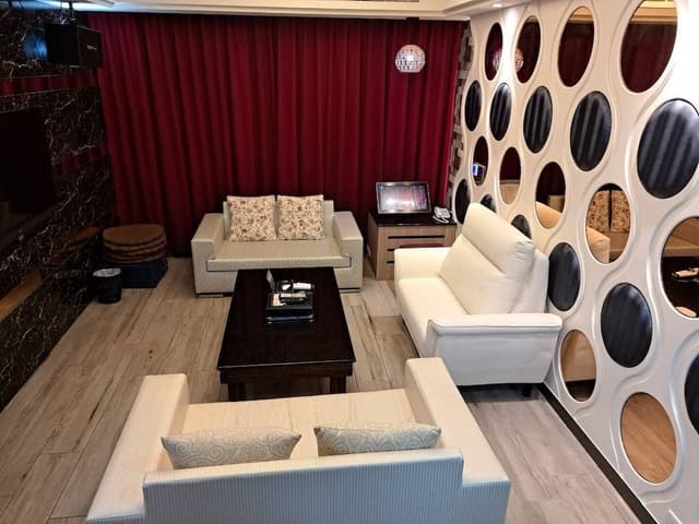 Family Twin Room, 1 Bedroom, Jetted Tub (with karaoke)