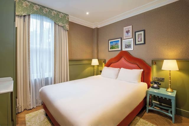 Classic Room, 1 Queen Bed (George Walton)