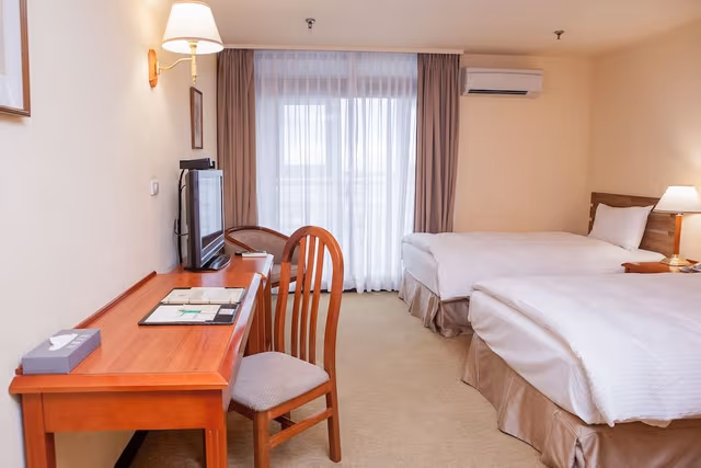 Standard Twin Room