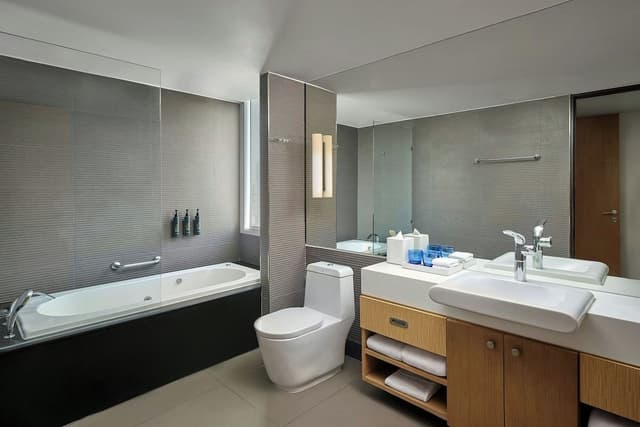 Suite, 2 Bedrooms, City View (Ultra Savvy Suite)