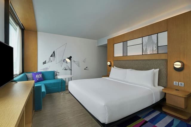 Urban, Room, 1 King Bed, City View