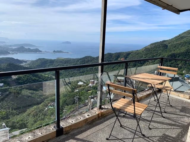 Exclusive Room, 1 Queen Bed, Balcony, Ocean View