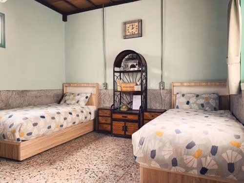 Twin Room with Private Bathroom - Non-Smoking