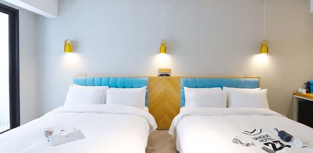 Deluxe Quadruple Room, Bathtub