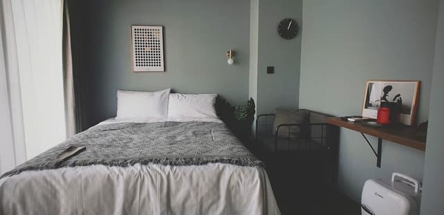Double Room (G)