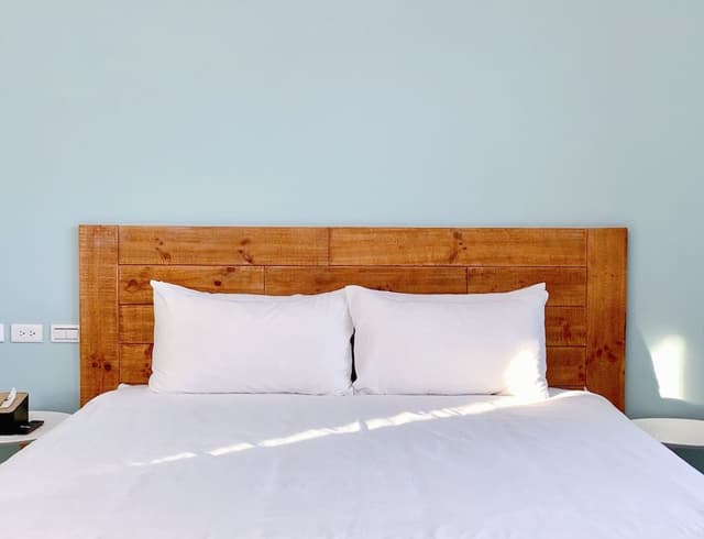Gallery Double Room, 1 King Bed, Balcony, Mountain View
