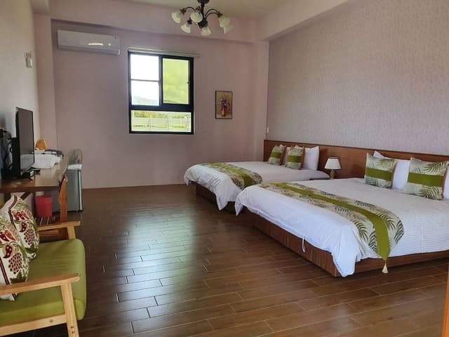 Quadruple Room (B101)