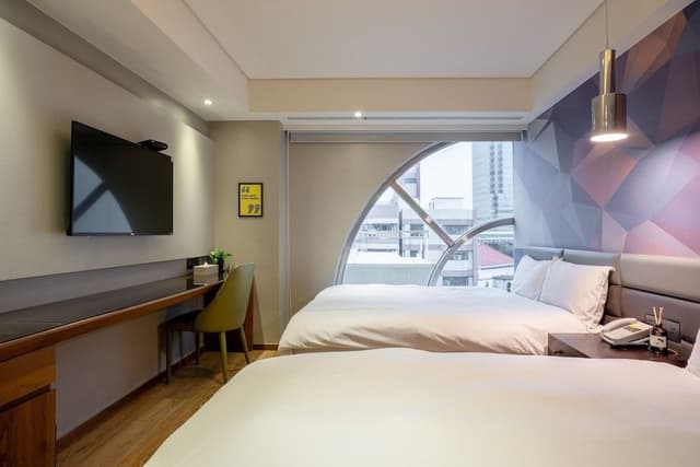 Classic Quadruple Room