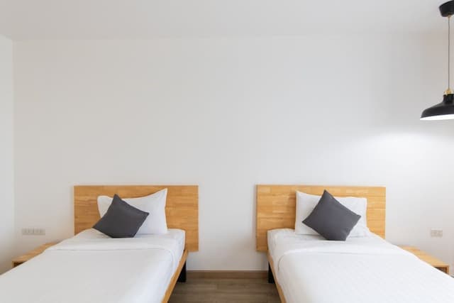 Twin Bed Room