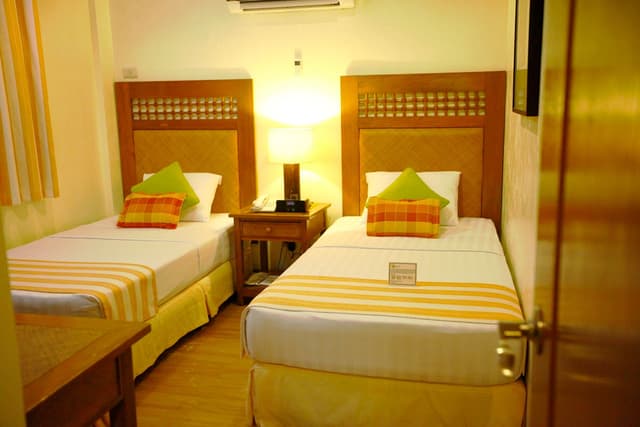 Premier Suite (2-br)