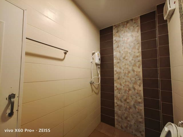 King Room 6 ft