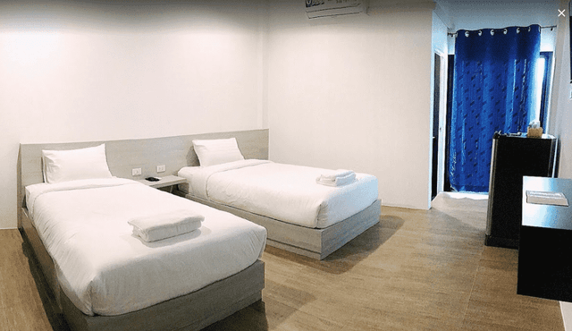 Standard Twin Room