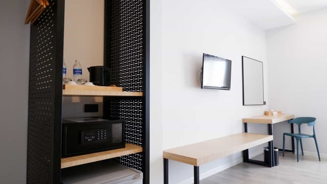 Superior Room (Please show Company ID on check in date)