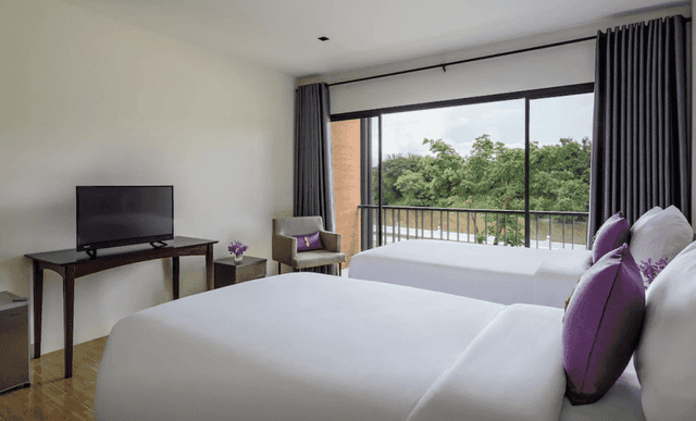 Standard Twin Room