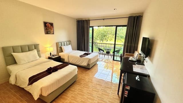 Standard Twin Room, River View