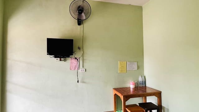 Row of House Twin Air-condition Room