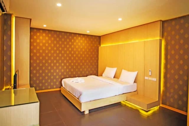 Standard King Room
