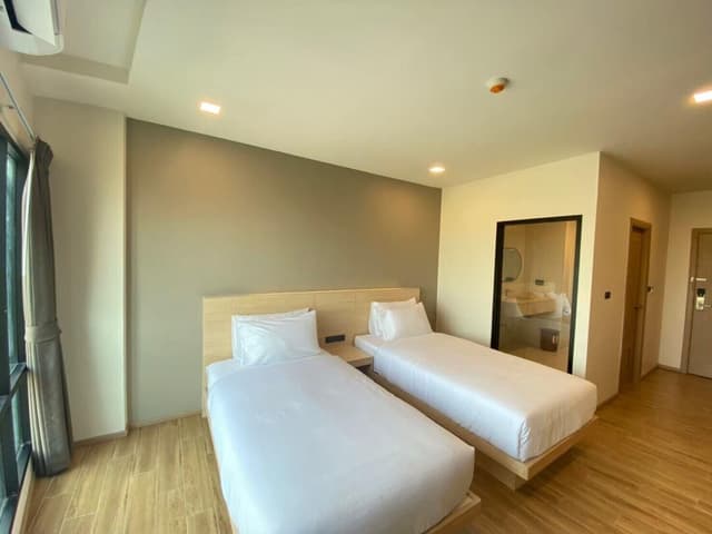 Twin Room A - Non-Smoking