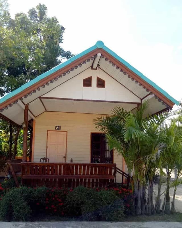 Single House Single Bed 6 feet