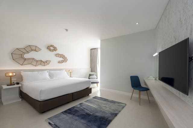 Corner Suite