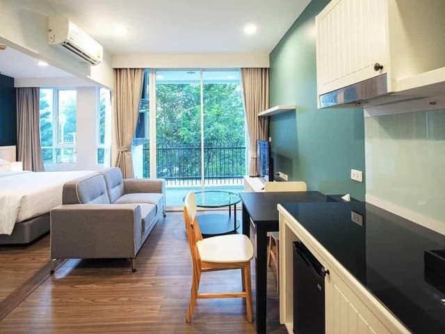 Classic Double Room Special (Please show Staff ID Card on check in date)