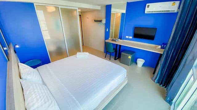 Standard King Room
