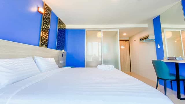 Standard King Room