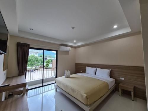 Grand Maihom Hotel1