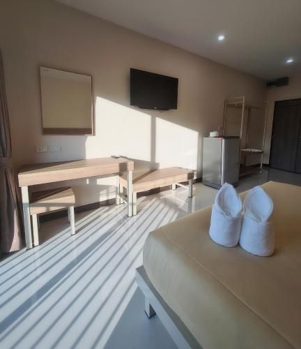 Grand Maihom Hotel0