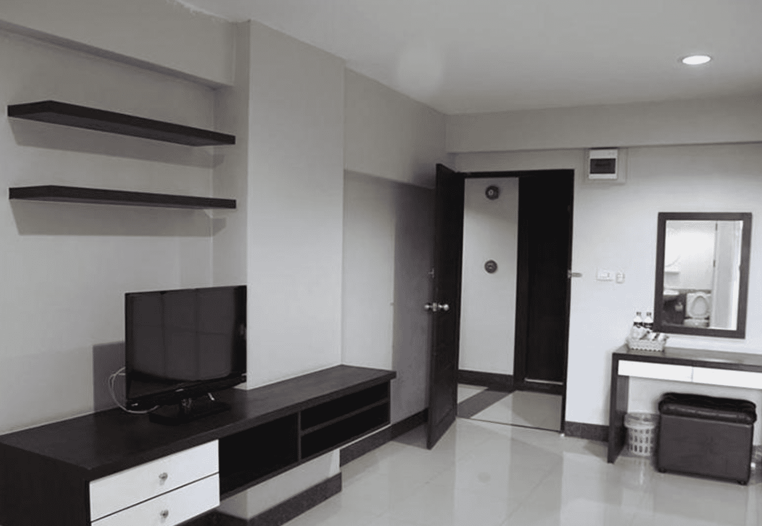 PL Apartment4