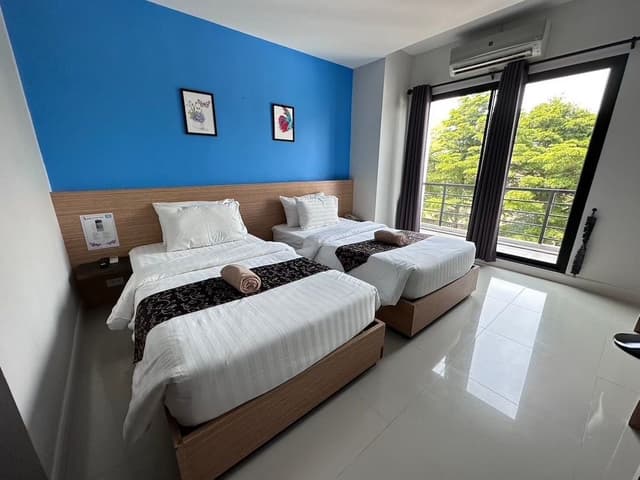 Deluxe Twin Room