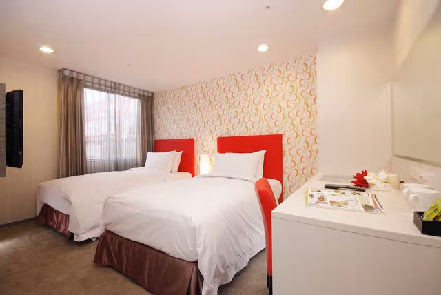 Elite Twin Room