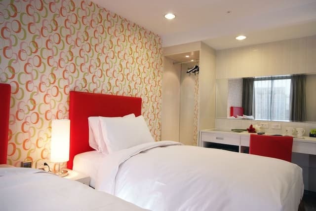 Elite Twin Room