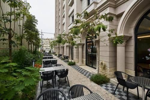 Hotel MENIPPE Hotel MENIPPE