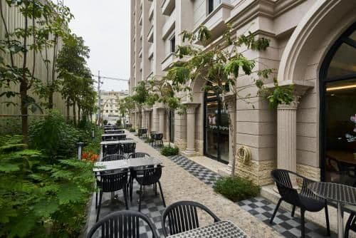 โรงแรมเมนิปเป โรงแรมเมนิปเป