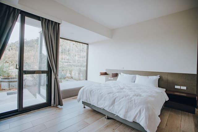 Double Room (A1)