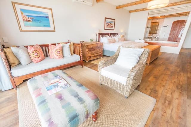 Luxury Double Room with Sea View - Ground Floor