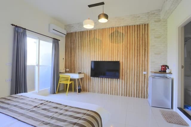 Suite, Multiple Bedrooms, Balcony